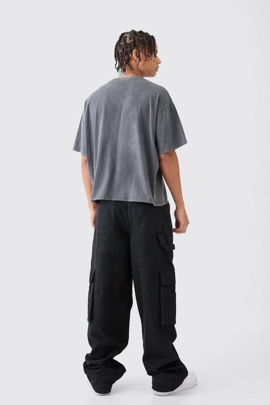 Kastiges Oversize T-Shirt mit Acid-Waschung und Edition-Stickerei