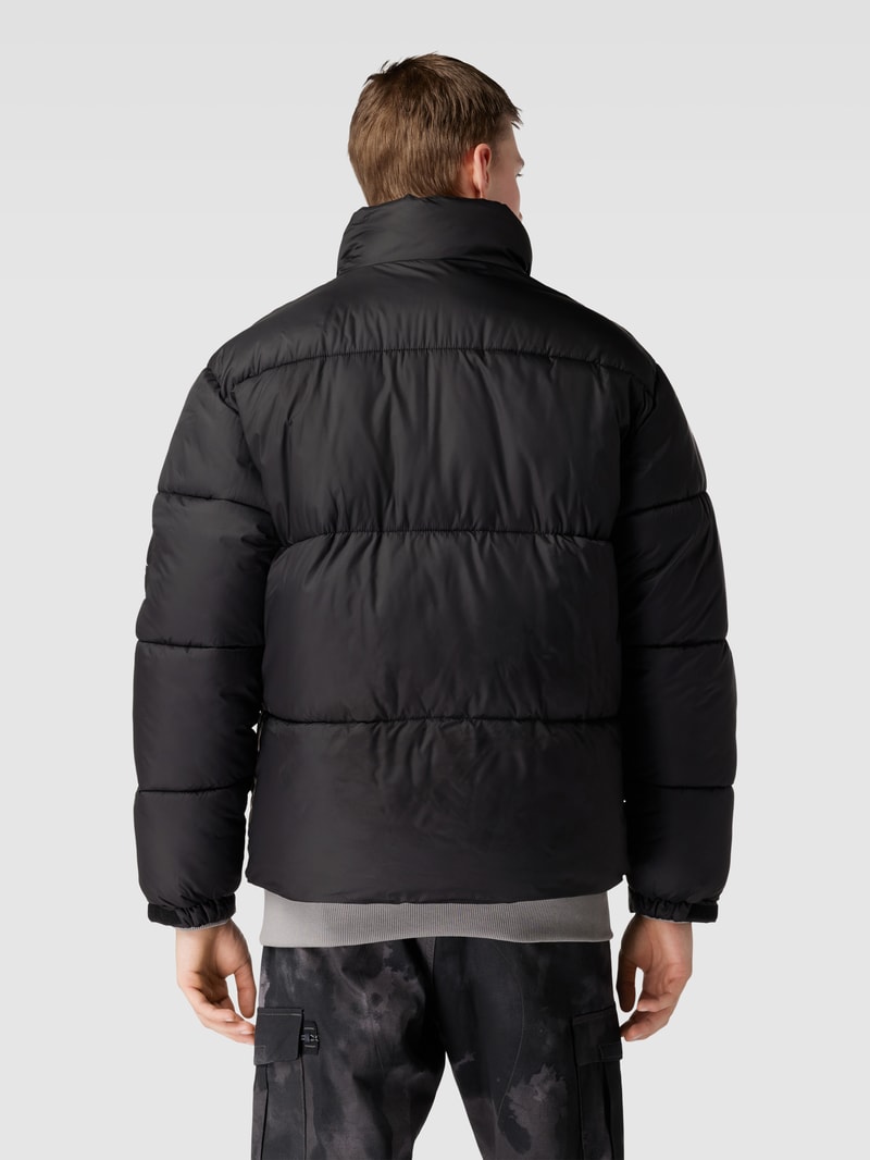 Steppjacke mit Label-Stitching Modell 'DUNCAN' in schwarz