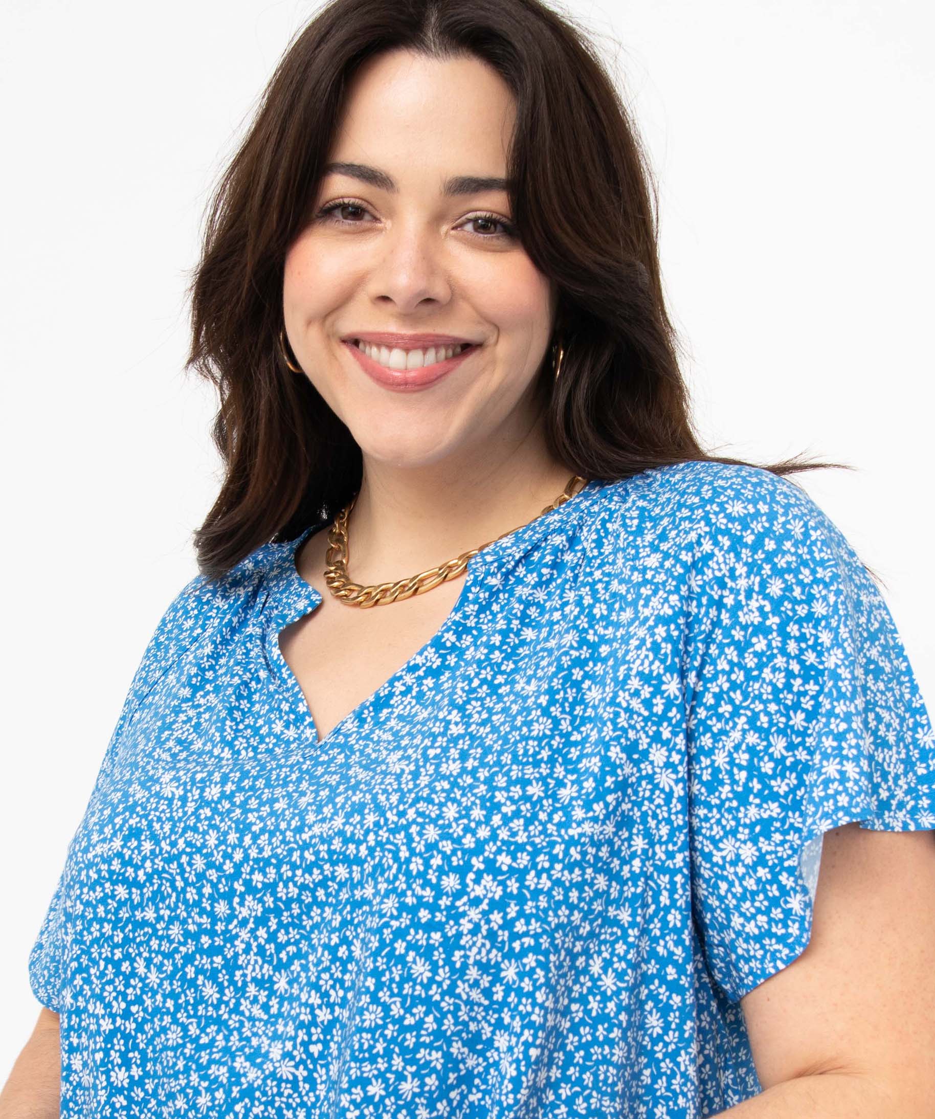 Blouse femme grande taille fleurie à manches courtes et col V imprime | GEMO