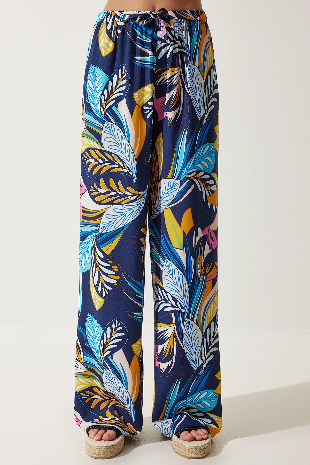 Happiness İstanbul  Marineblaue und gelbe Damenhose mit hoher Taille, lockere Sommerhose aus Viskose, BH00354