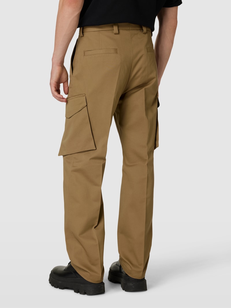 Stoffhose mit aufgesetzten Taschen Modell 'Falko' in camel