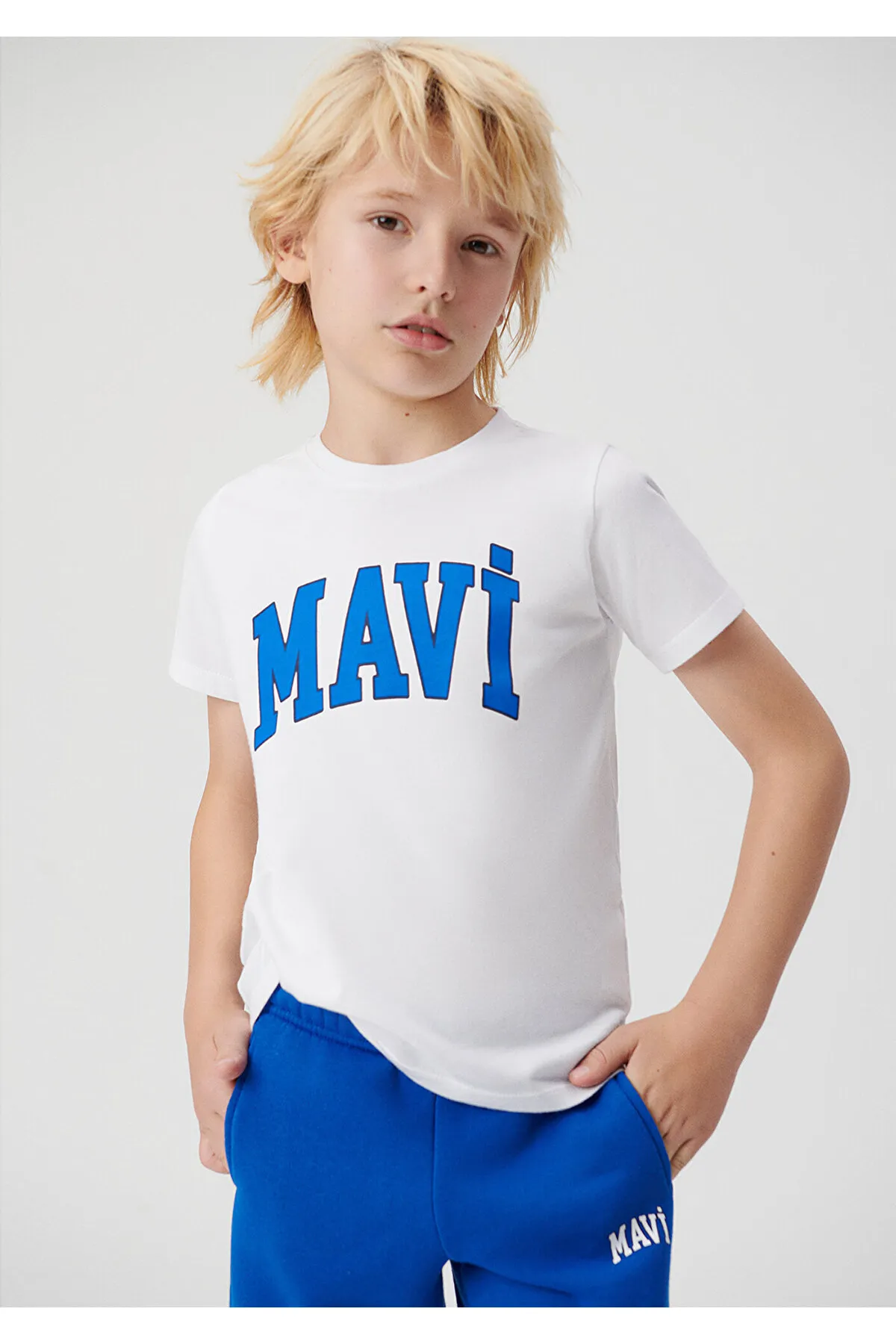 Mavi  Weißes T-Shirt mit Logo-Print, reguläre Passform / normaler Schnitt 6610030-620