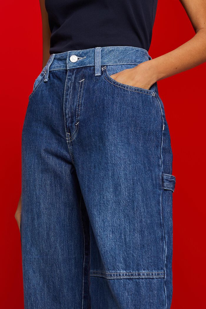 Asymmetrische Jeans der 90er mit weitem Bein