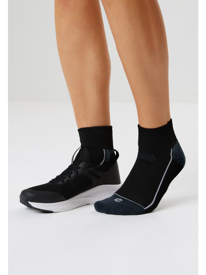 Endurance Socken im 8er Pack Avery in 1001 Black günstig kaufen