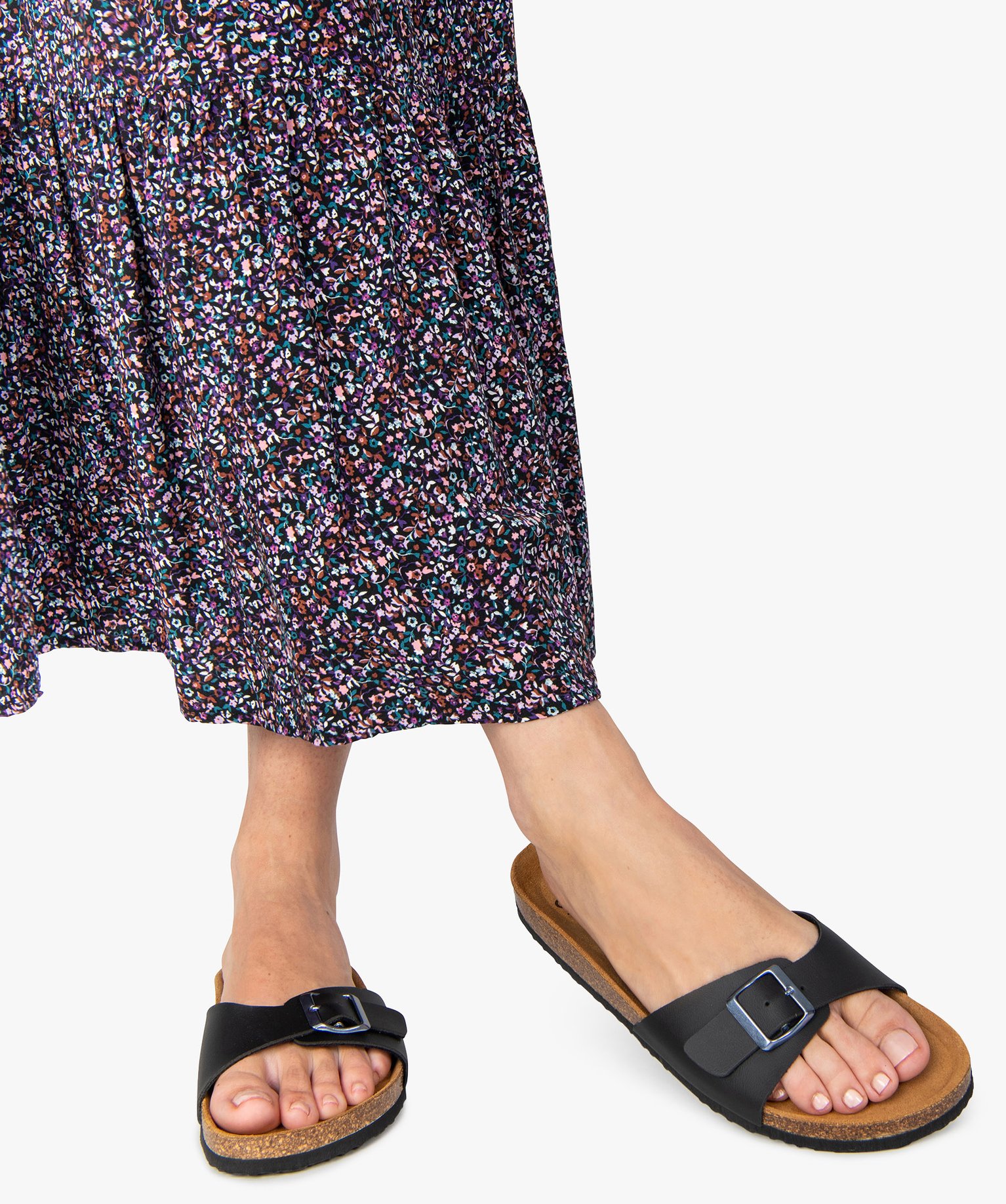 Mules femme à talon plat et large bride ajustable noir | GEMO