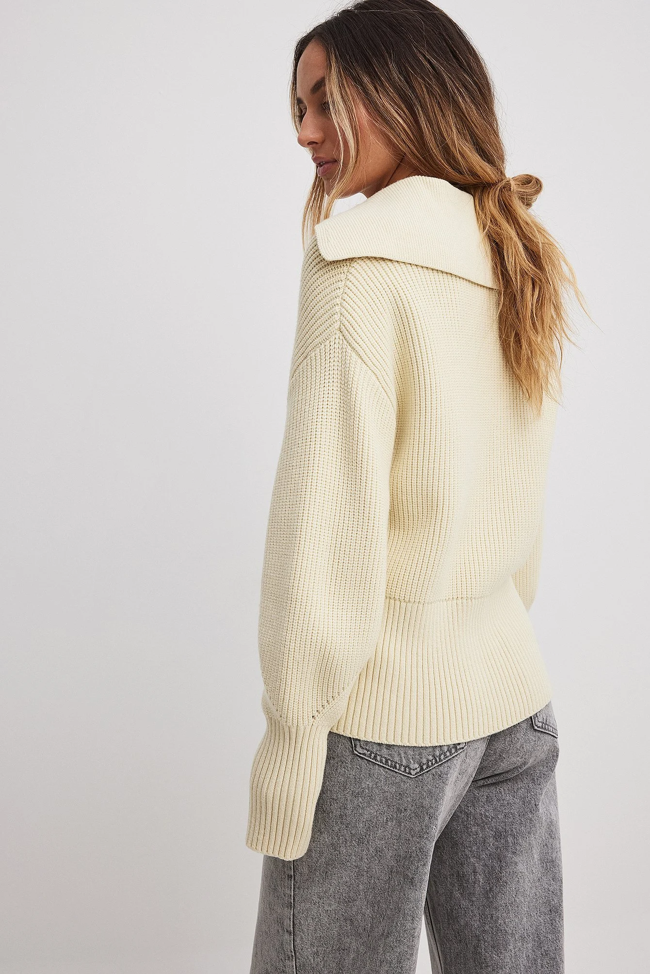Strickpullover mit V-Ausschnitt