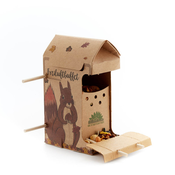 FREILUFTBUFFET EICHHÖRNCHEN