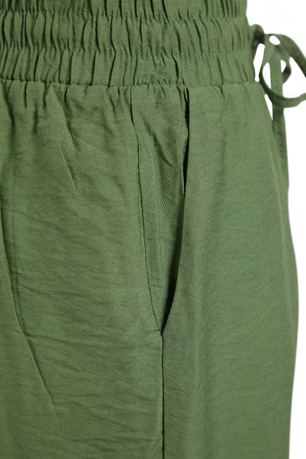 Trendyol Collection  Grüne Jogger-Webhose TWOSS20PL0129