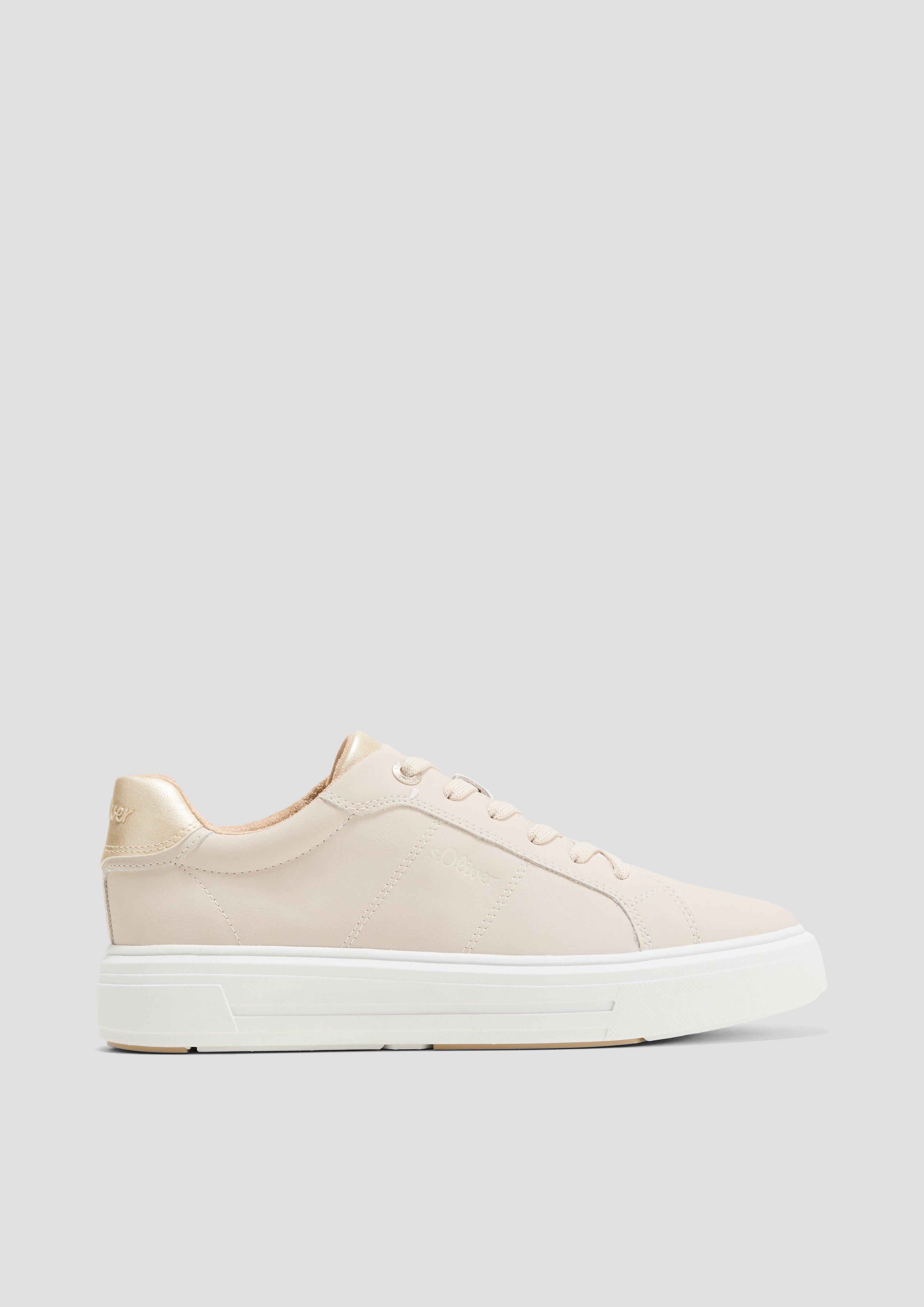 Sneaker in cleanem Design  6008798-400