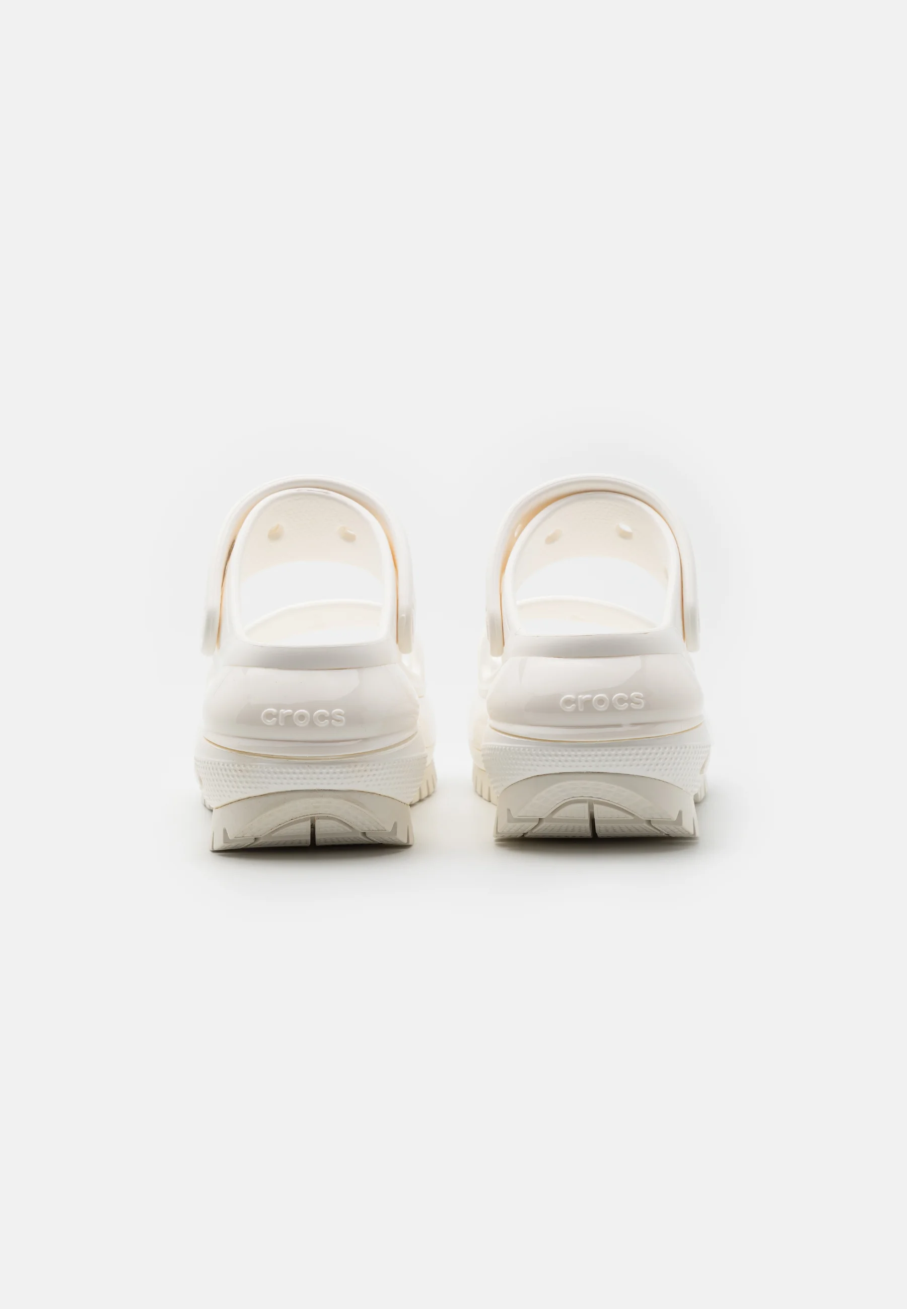 Crocs CLASSIC MEGA CRUSH - Pantuflas