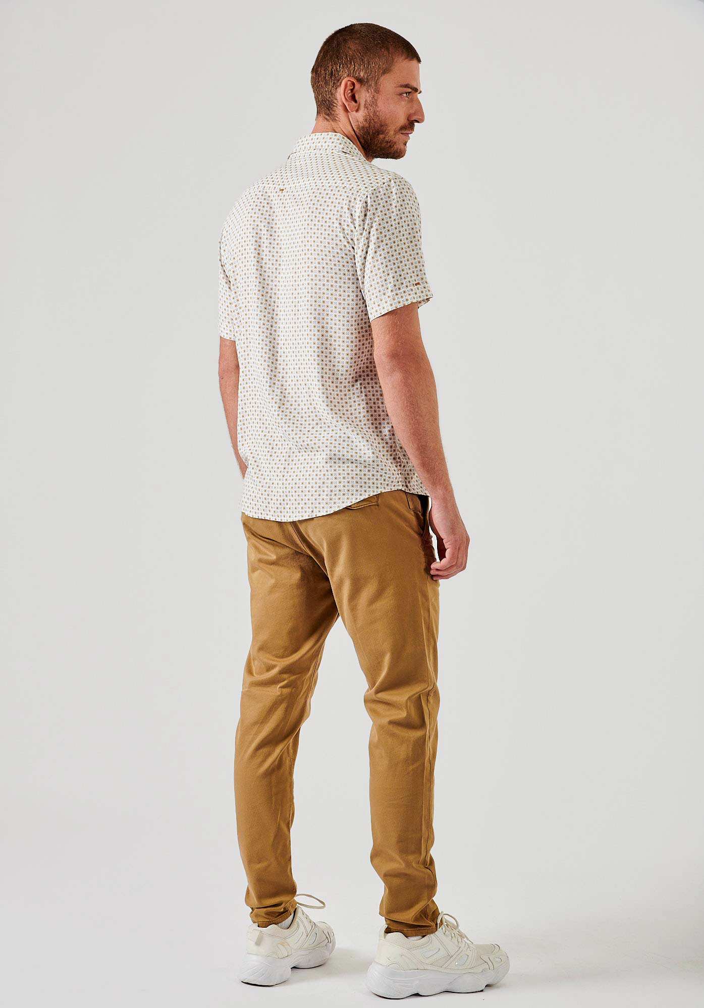 RAVA   Chemise blanche imprimée homme