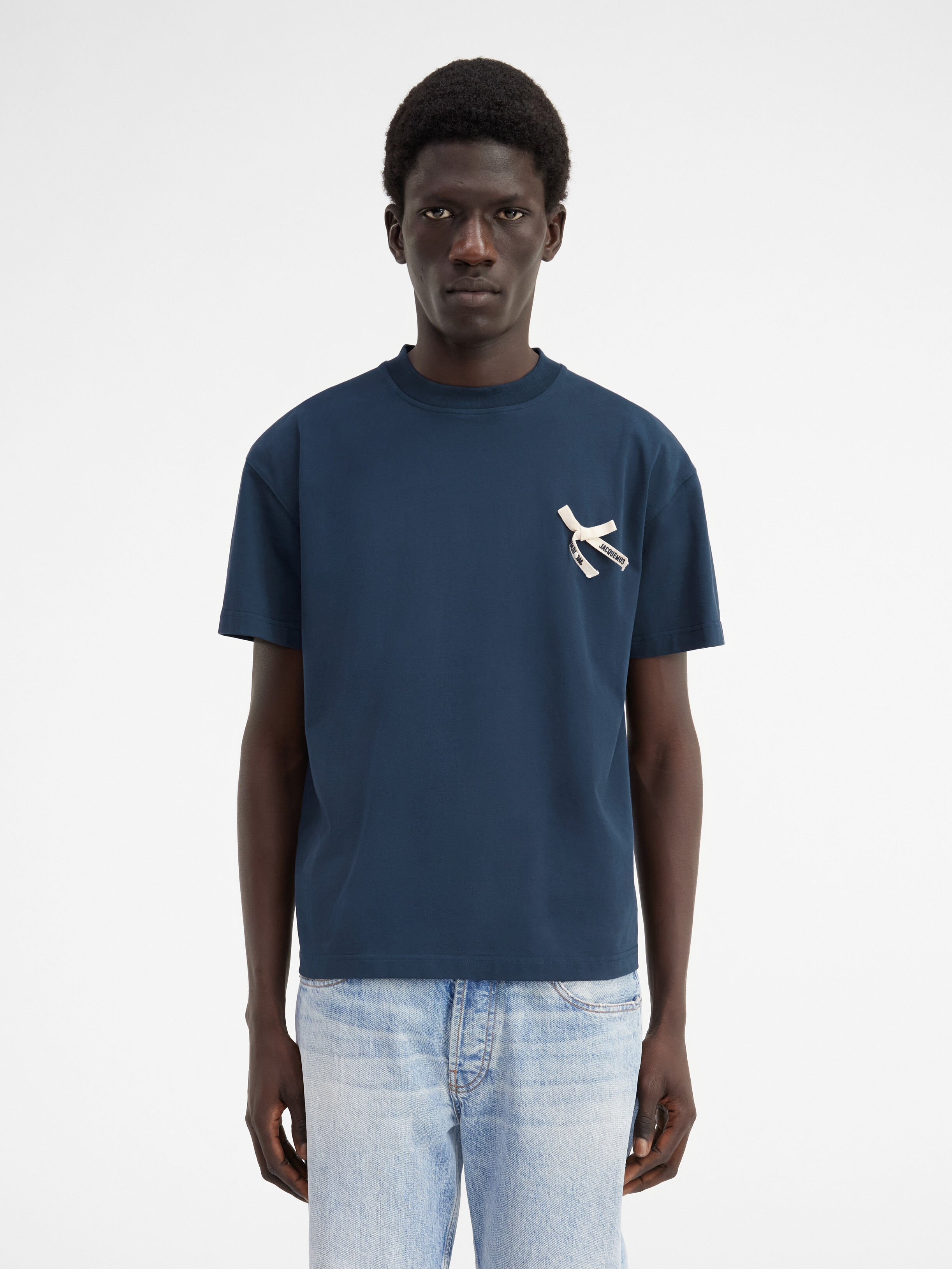 Le t-shirt Noeud