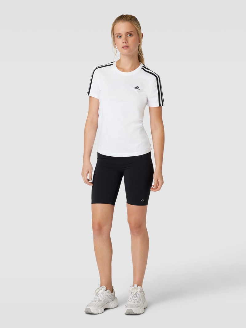 T-Shirt mit Kontraststreifen in weiß