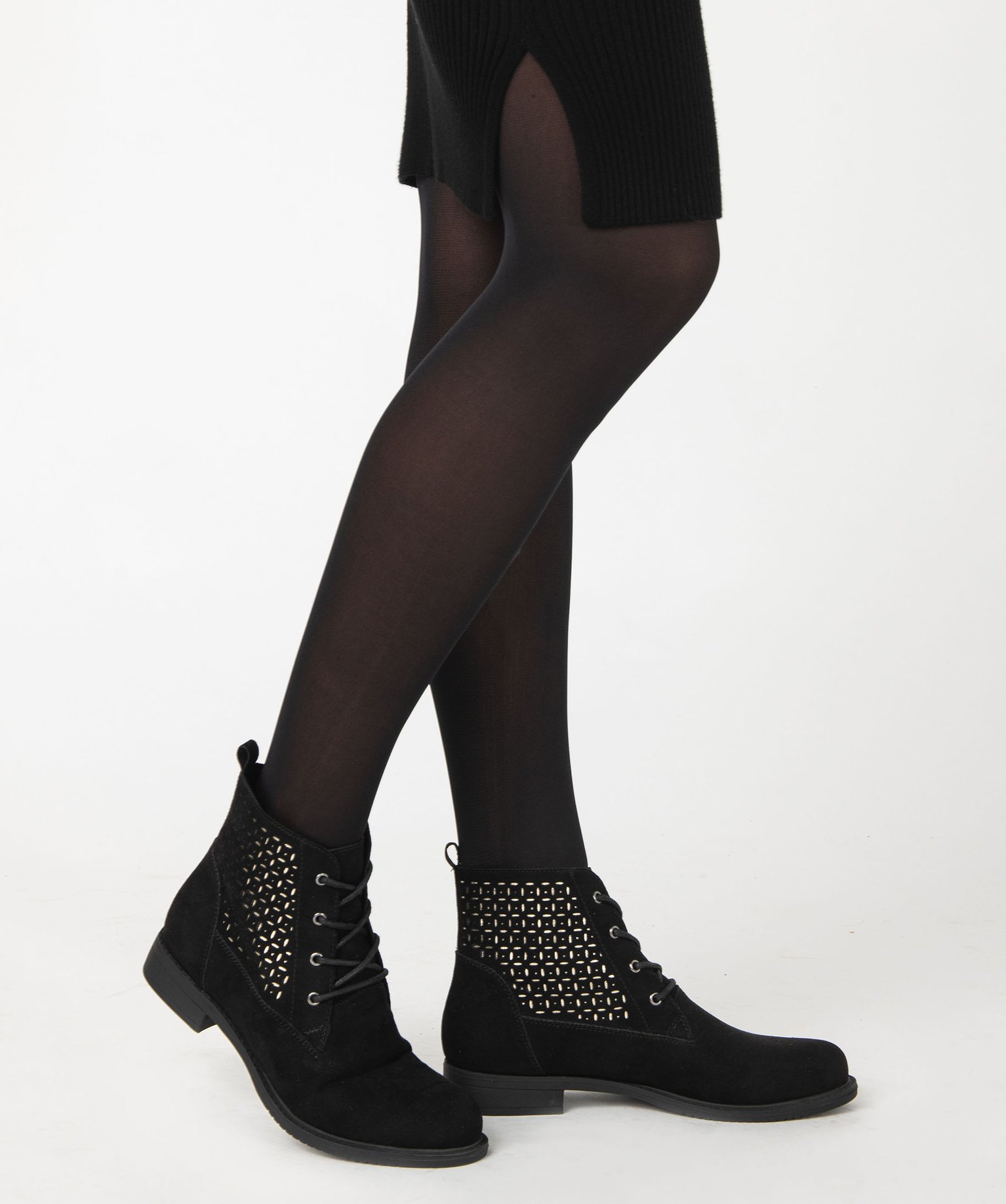 Boots lacées en suédine à détails dorés femme noir | GEMO