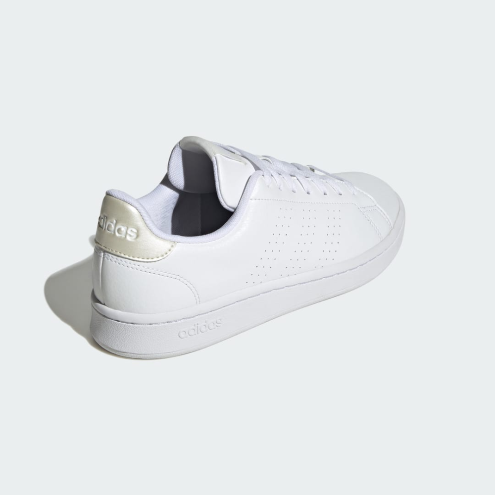 adidas Advantage ID9653 / weiss