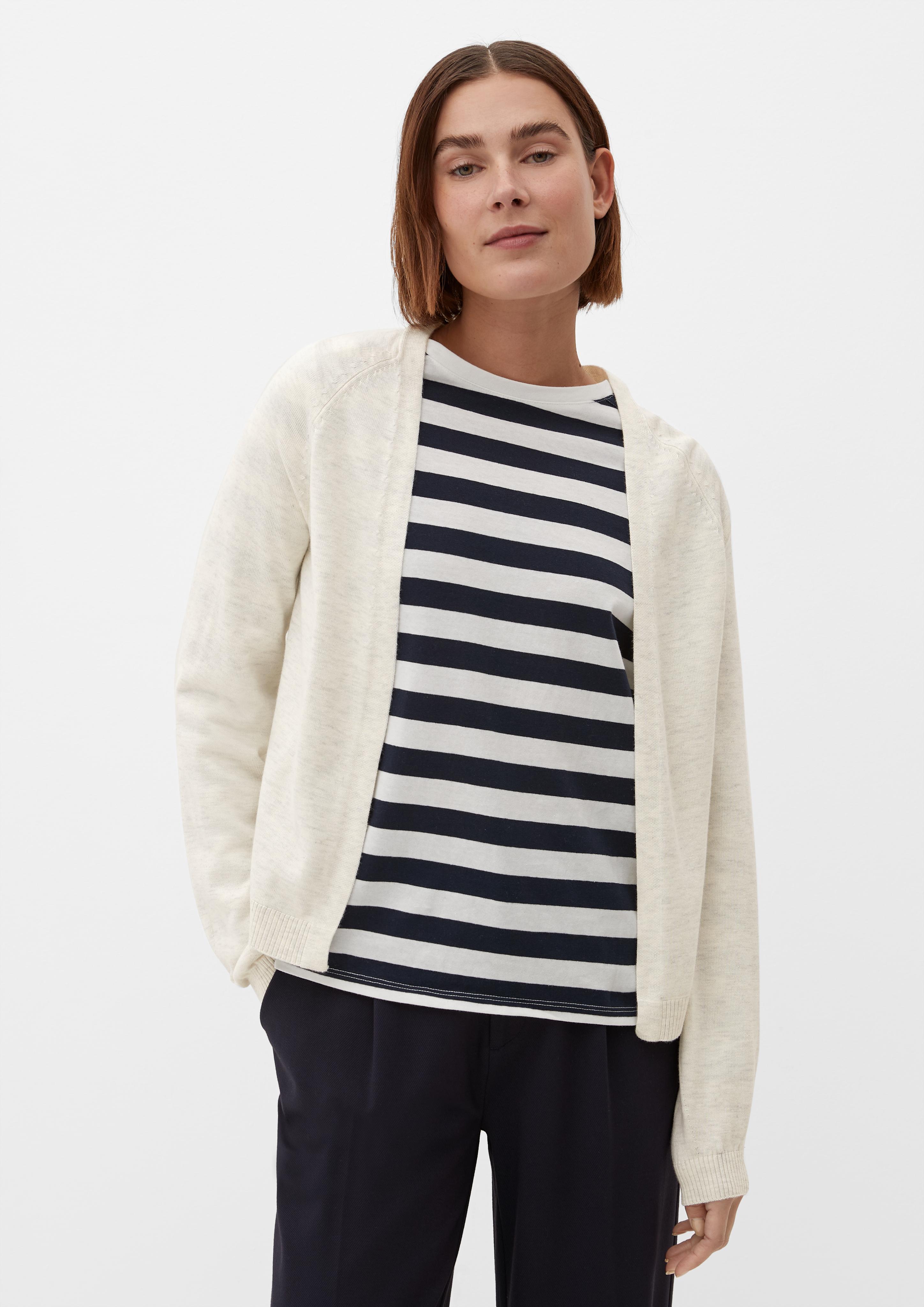 Strickjacke aus Viskosemix  2130013-02W0