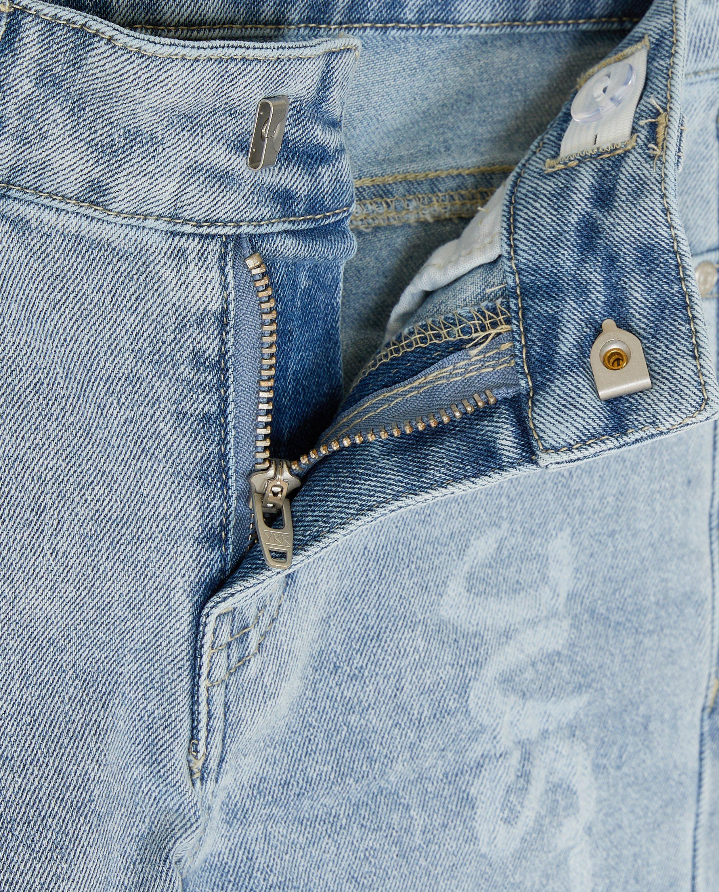 Daily 7 Blå jeans med blå text