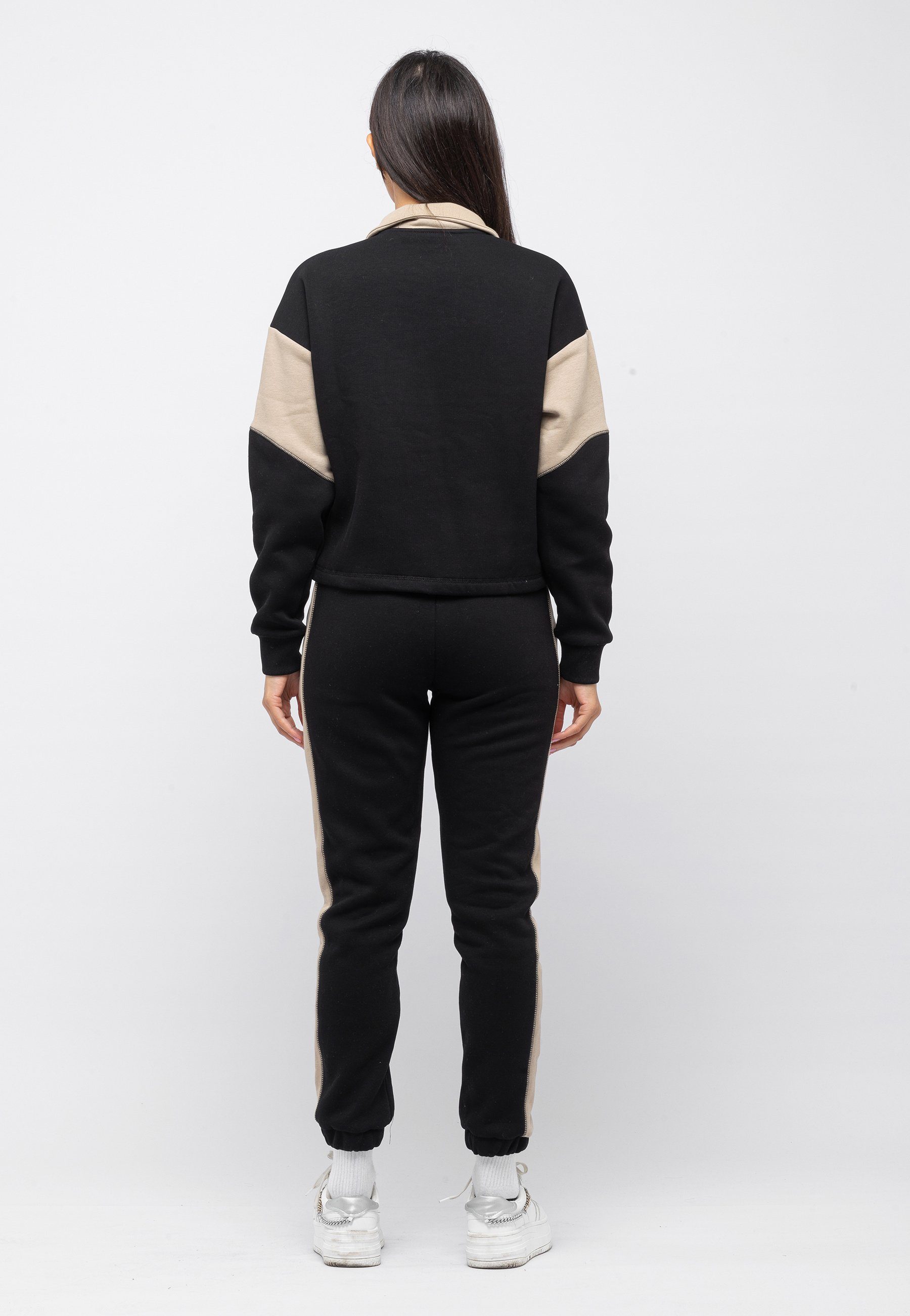 Tom Barron Freizeitanzug CASUAL REGULAR SIZE TRACKSUIT WITH EMBROIDERY, mit modernem Design