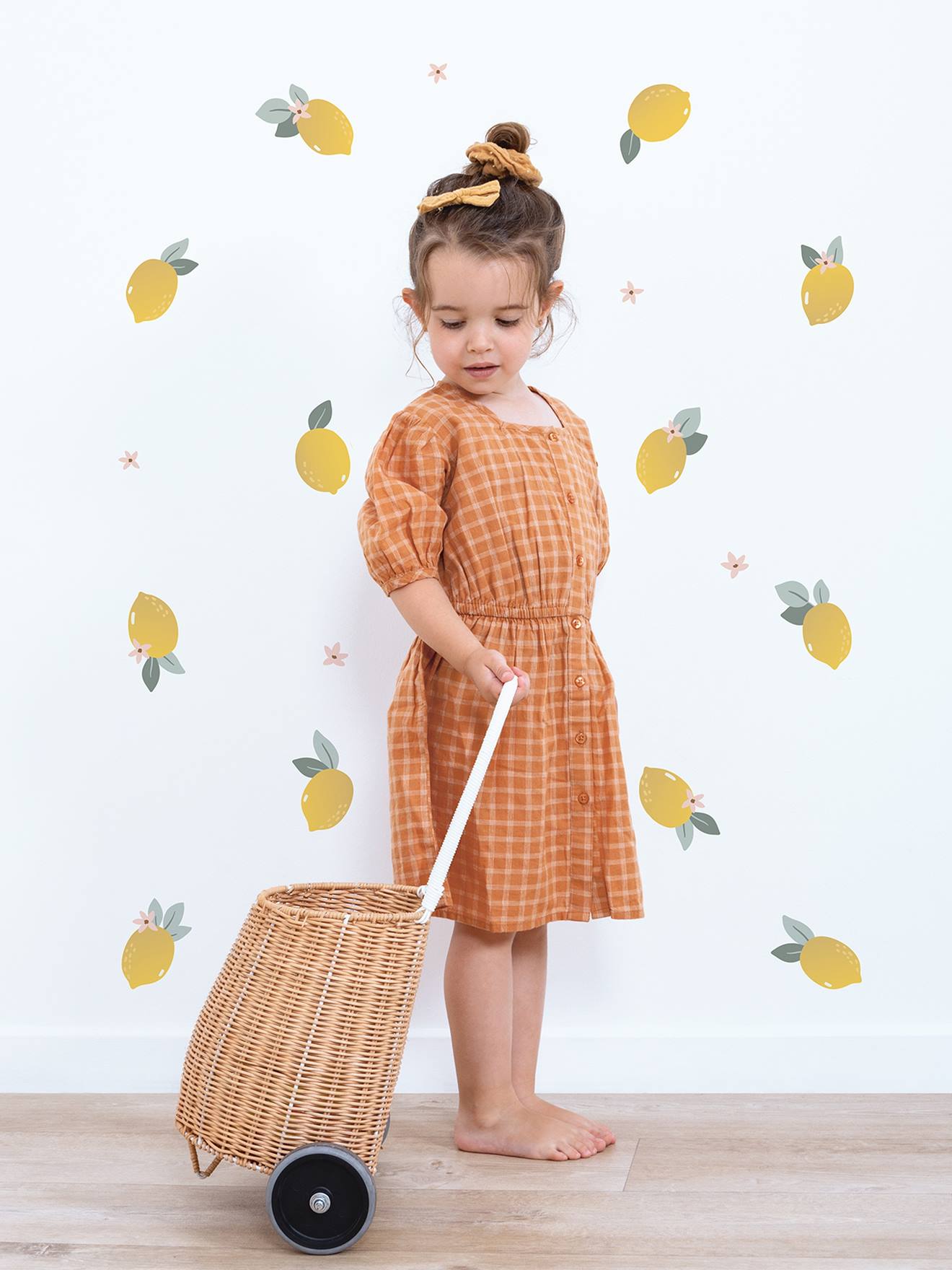 Lilipinso Kinderzimmer Wandtattoo mit Zitronen LOUISE LILIPINSO - gelb
