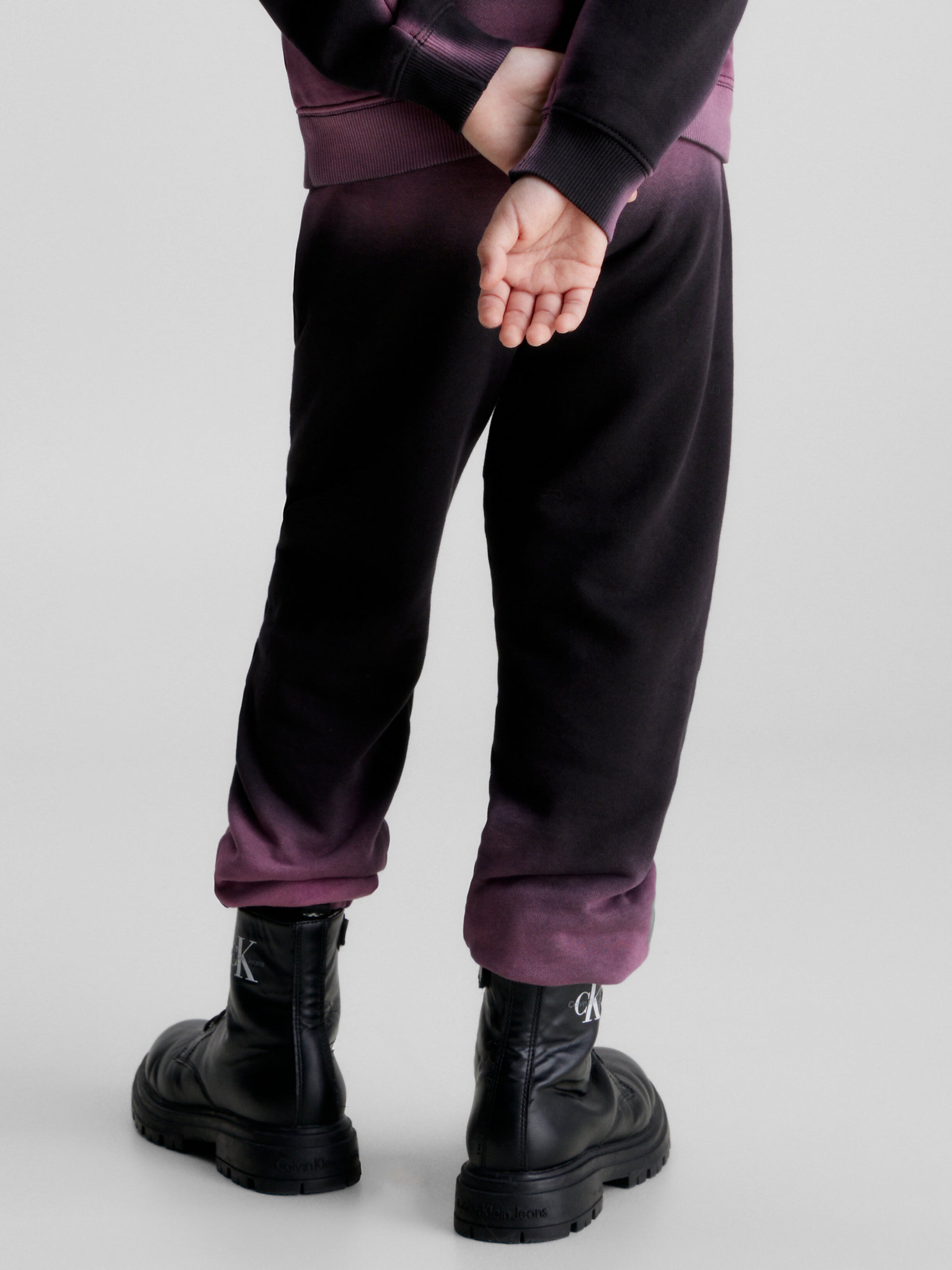 Tapered Pants