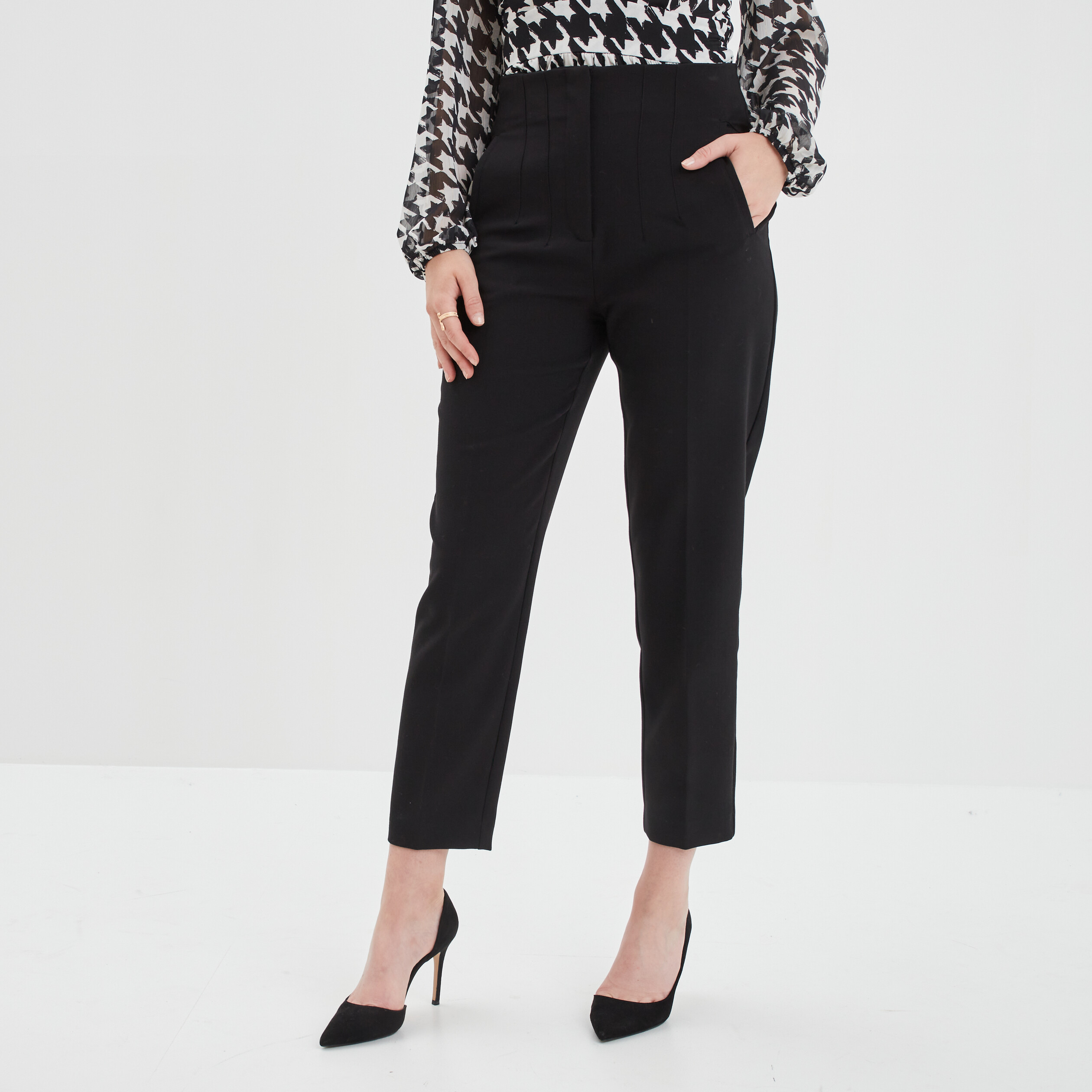 Pantalon city droit à pinces noir femme | La Halle