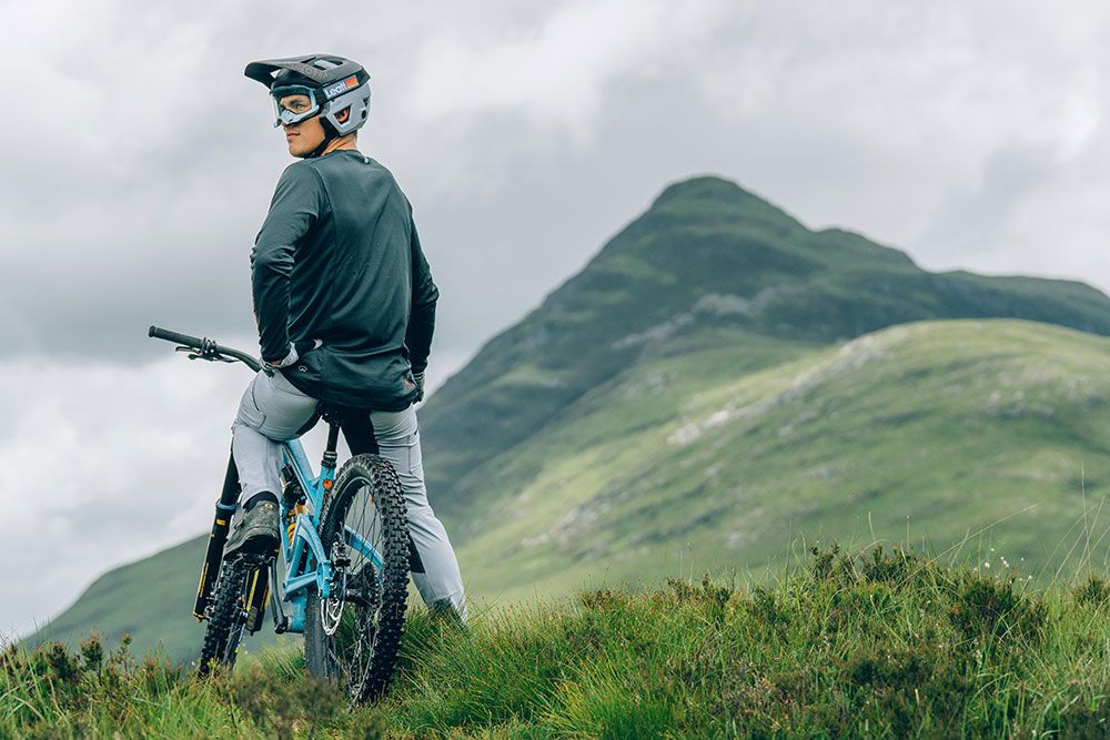 Leatt 3.0 Enduro - Fullface Helm kaufen | Bike-Discount