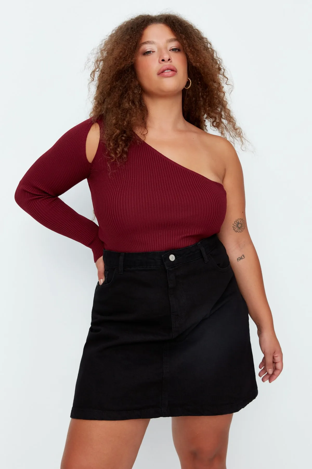 Trendyol Curve  Schwarzer Jeansrock in A-Form mit hoher Taille TBBAW23AZ00042