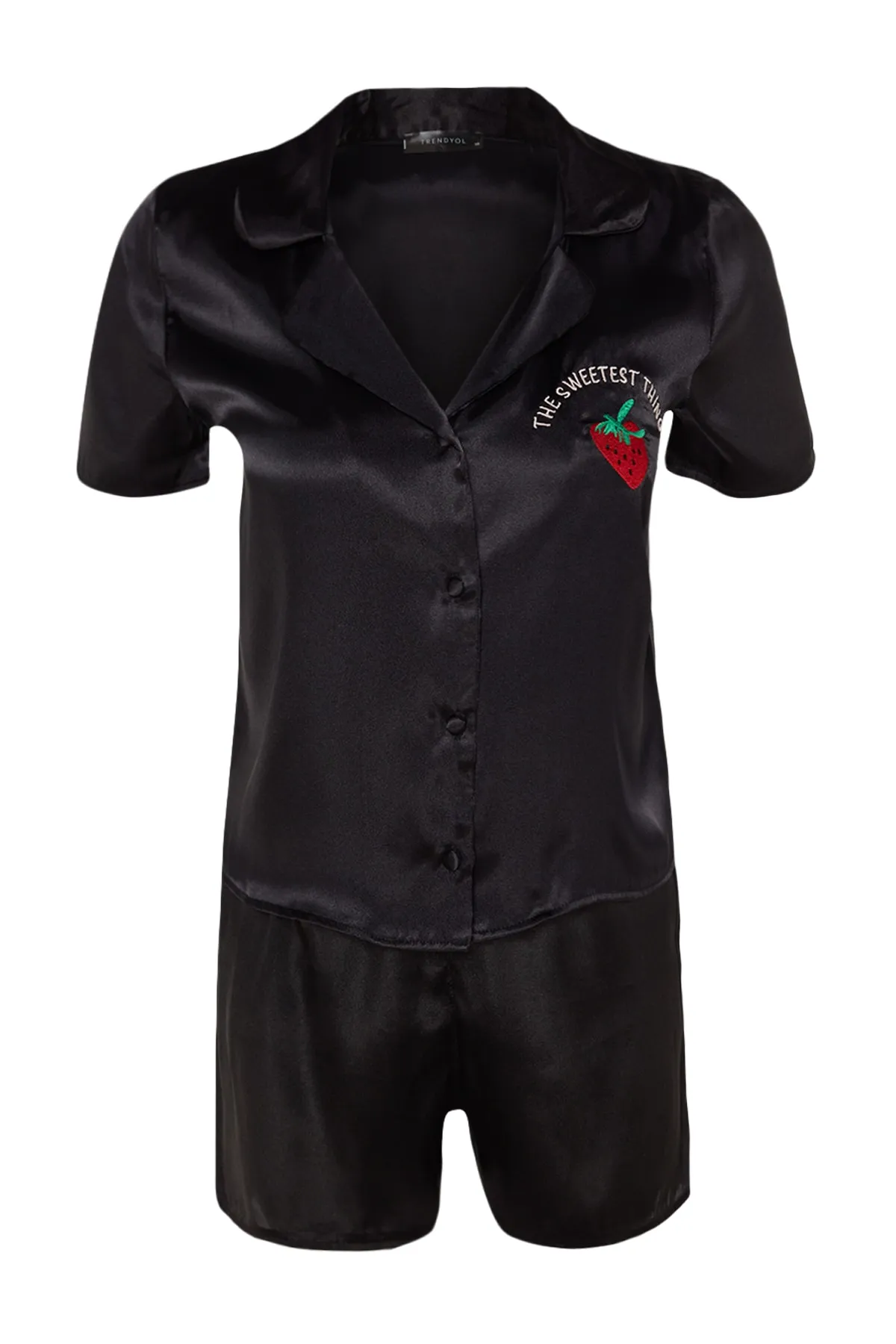 Trendyol Collection  Schwarzes, besticktes Satin-Hemd-Shorts-Pyjama-Set aus Webstoff THMSS22PT0395