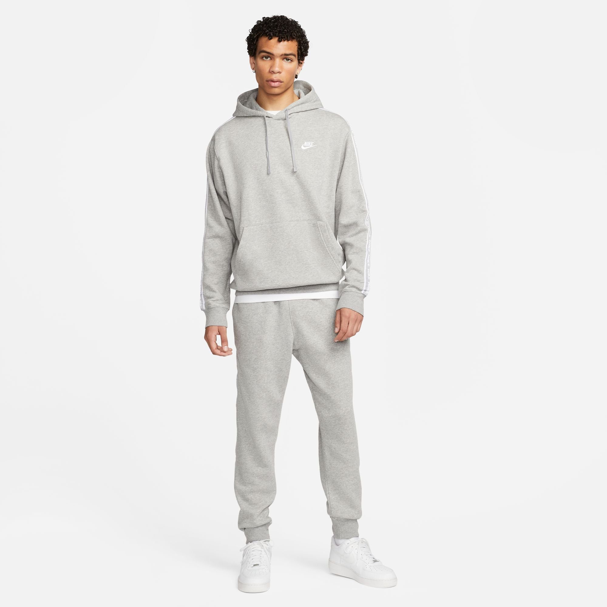 Nike Sportswear Trainingsanzug CLUB FLEECE MEN'S GRAPHIC HOODED TRACK SUIT