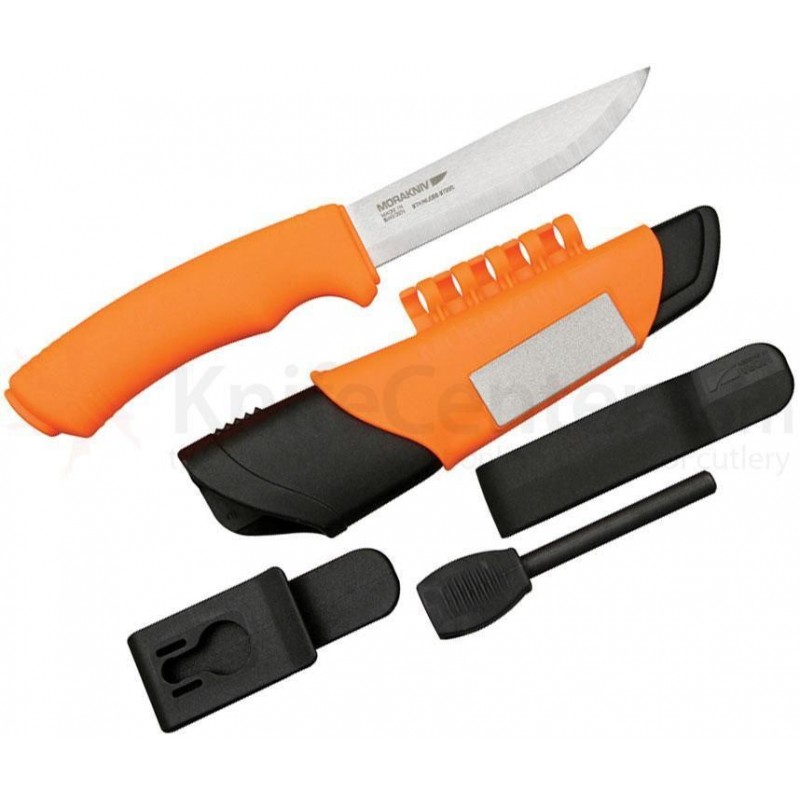 Morakniv Bushcraft, mit orangefarbener Plastikhülle.