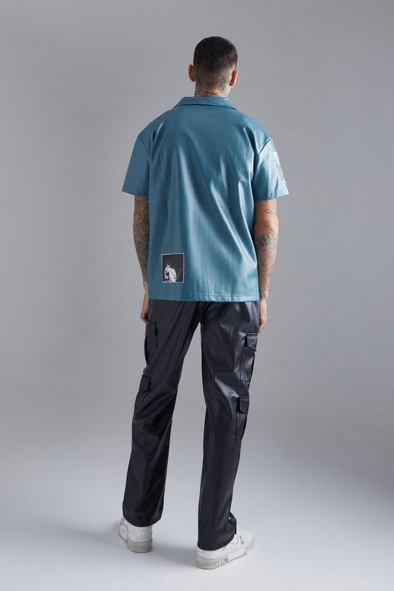 Kurzärmliges kastiges Overshirt mit Print