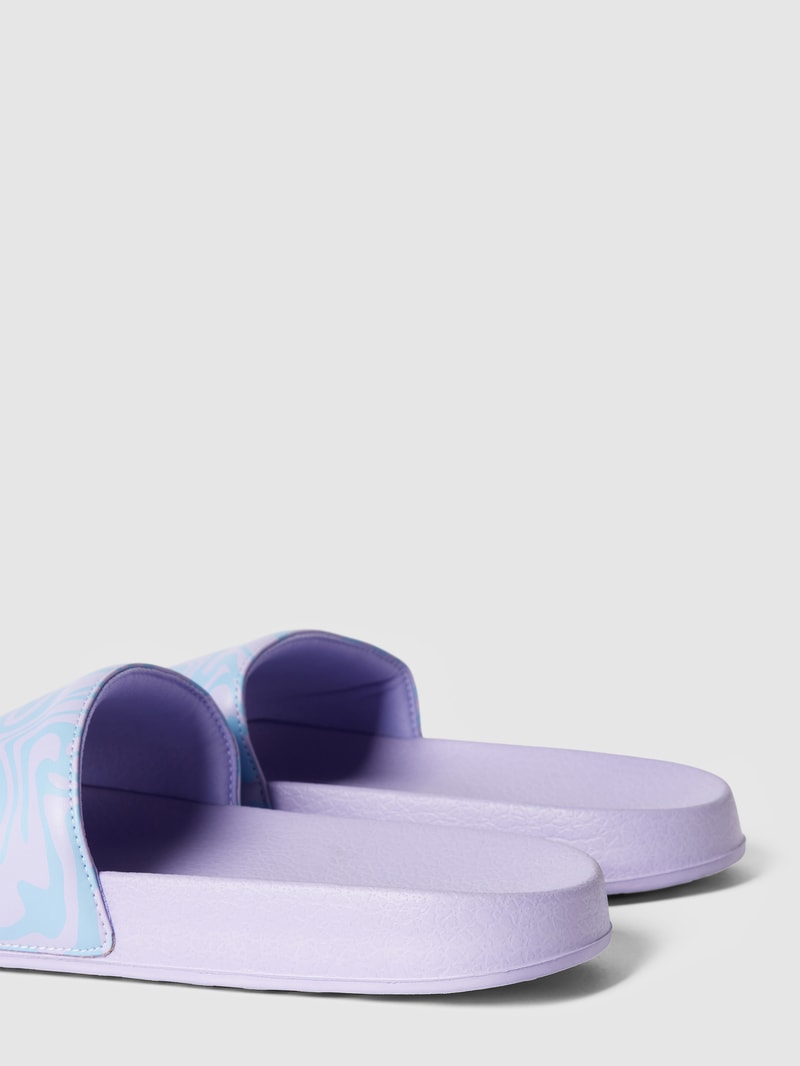 Slides mit Statement-Print in flieder