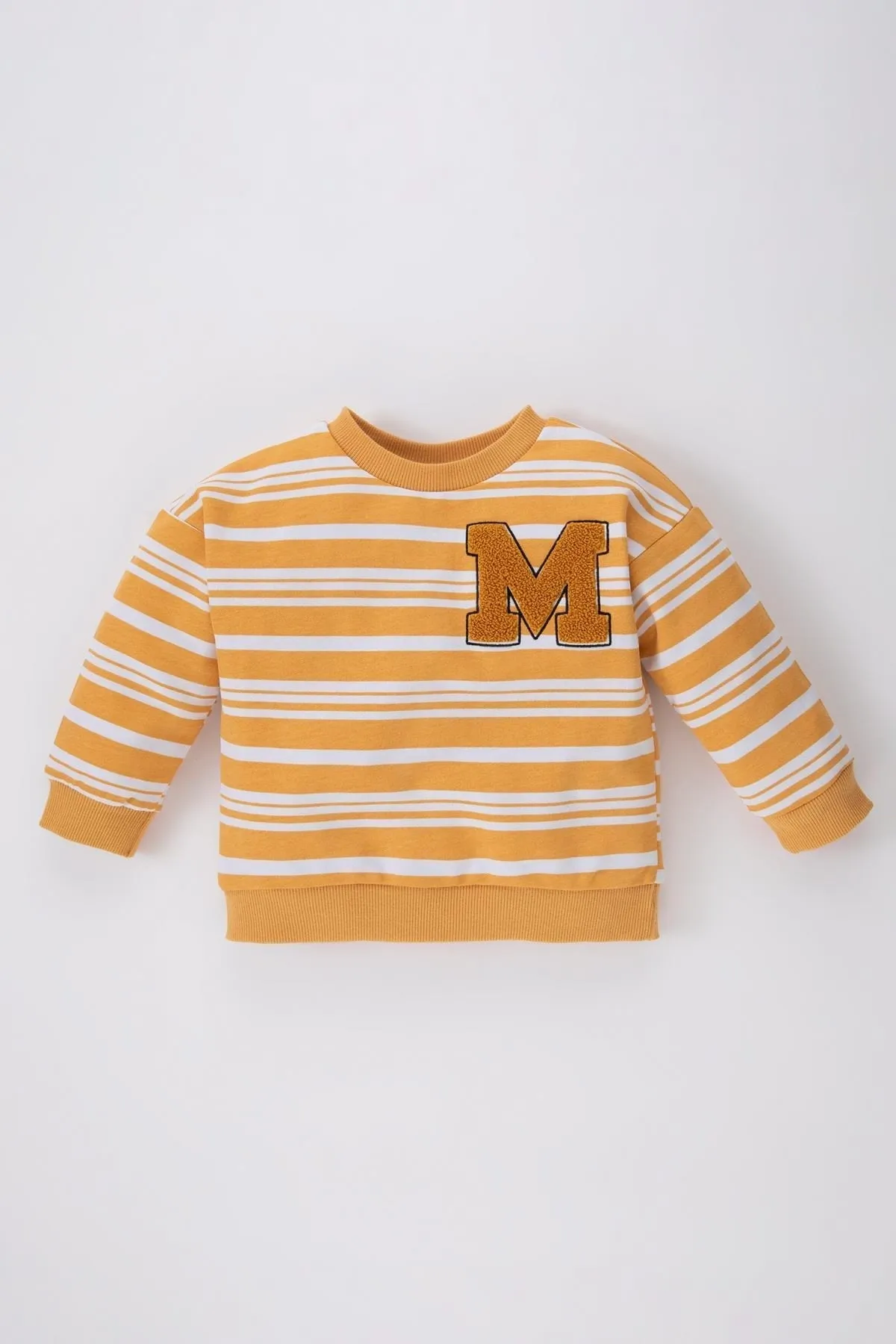 DeFacto  Gestreiftes Sweatshirt mit normaler Passform und Rundhalsausschnitt für Babys (Jungen).