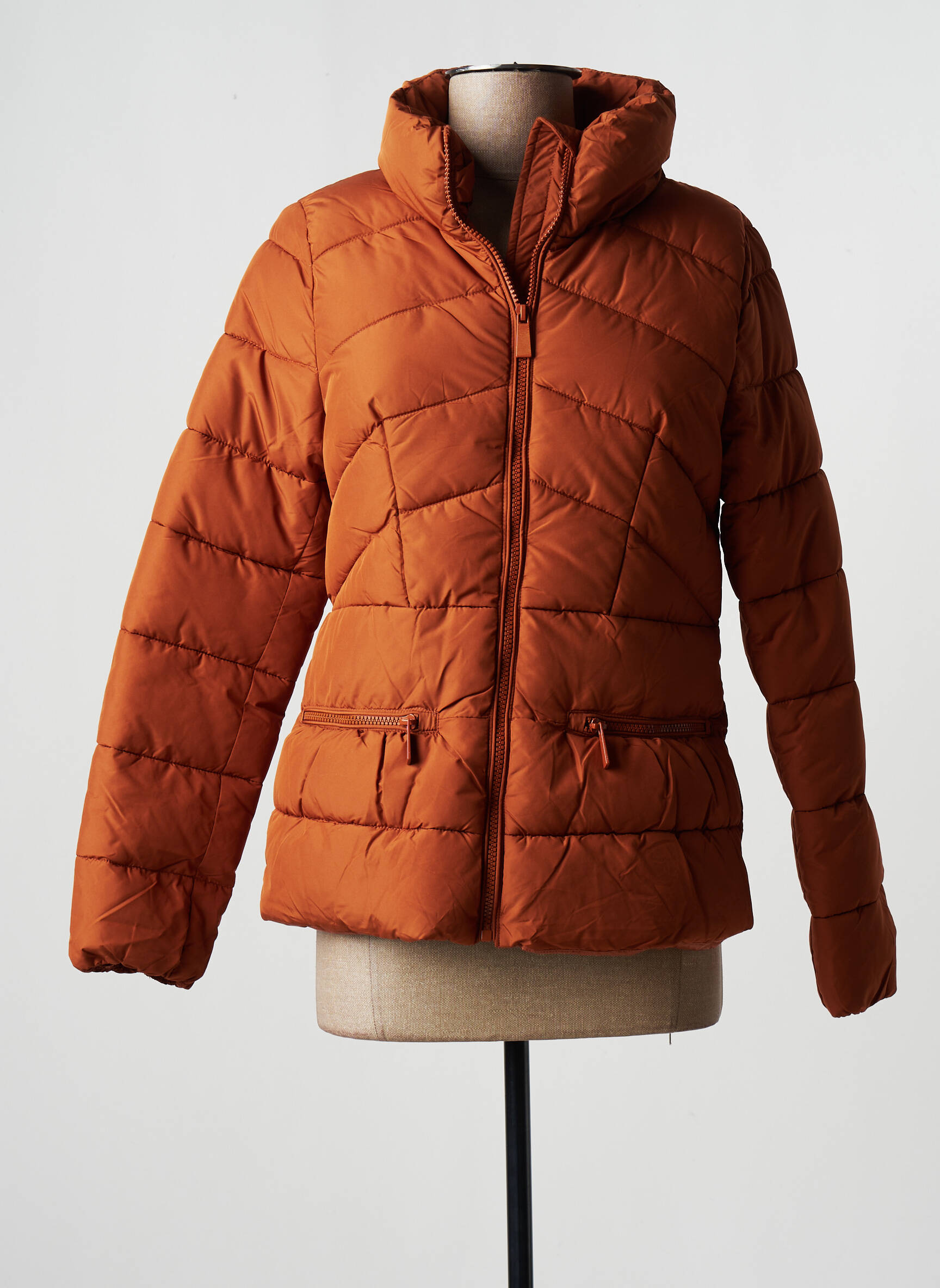 Attrait Doudounes Femme couleur orange