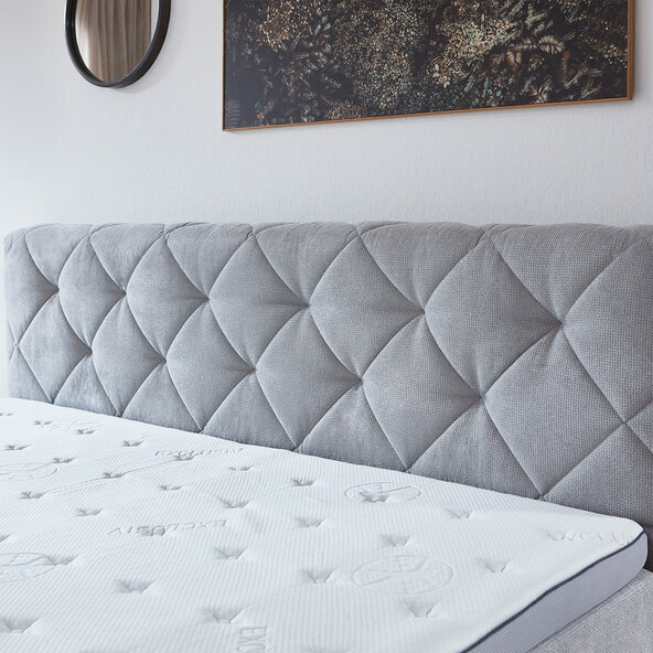Boxspringbett Premium mit Bettkasten, 180 x 200 cm, hellgrau