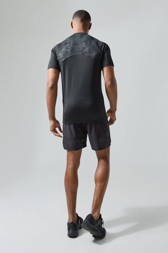 Man Active Camouflage Muscle Fit Raglan T-Shirt