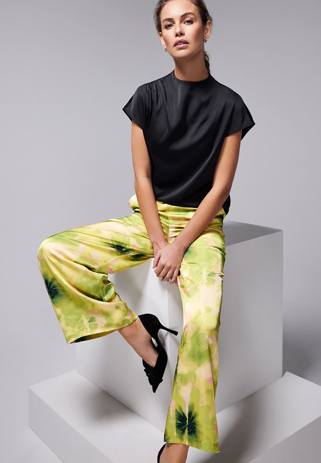 Satinhose mit Print
