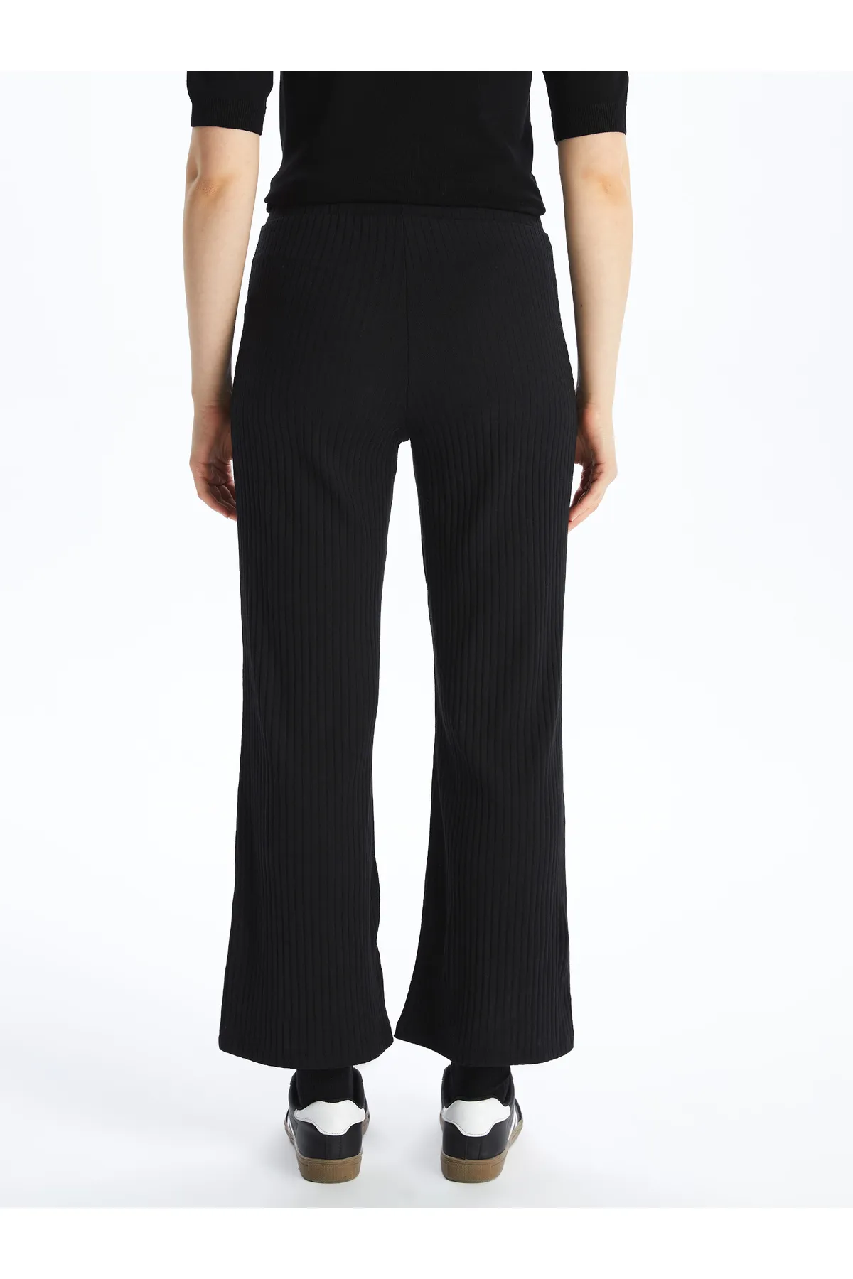 LC Waikiki  Schlichte Damen-Jogginghose mit weitem Bein und elastischem Bund