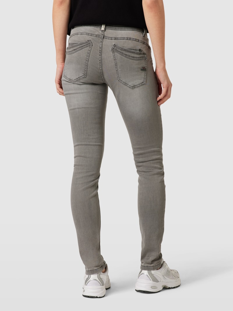 Jeans mit Label-Detail Modell 'Malibu' in hellgrau