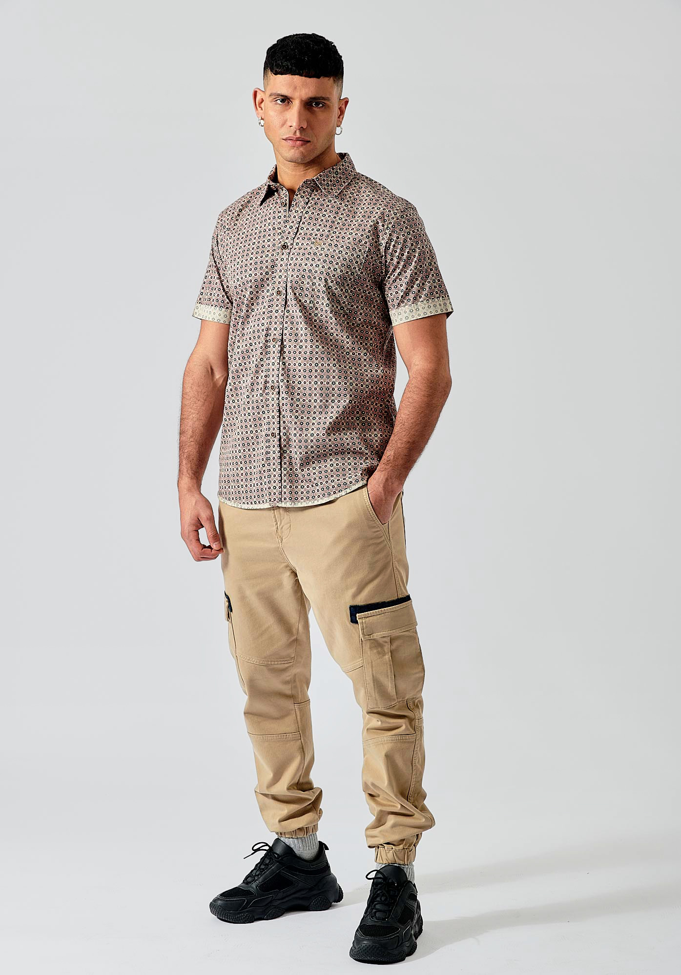 RIBET  Chemise beige fleurie homme