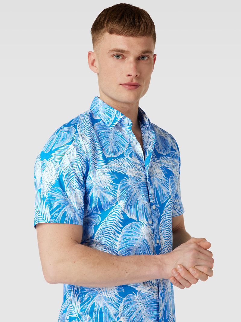 Freizeithemd mit Kentkragen in royalblau