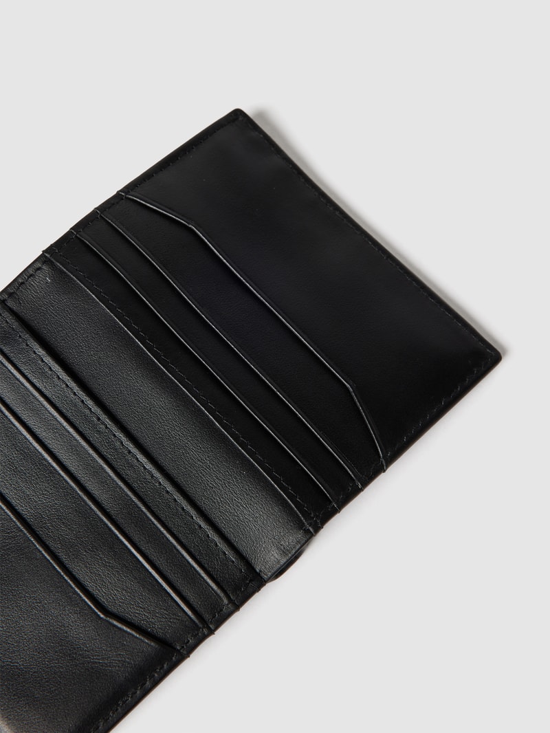 Portemonnaie mit Label-Detail in schwarz