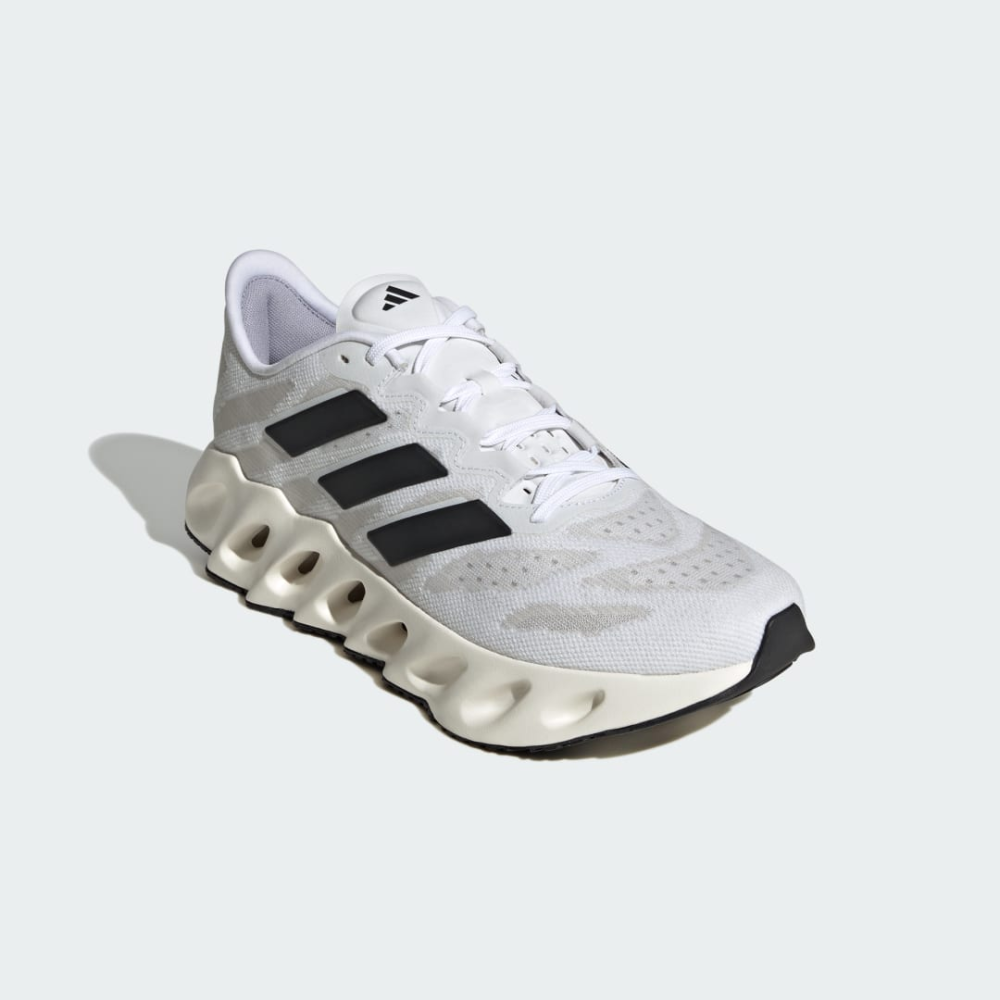 adidas Switch FWD ID1781 / weiss