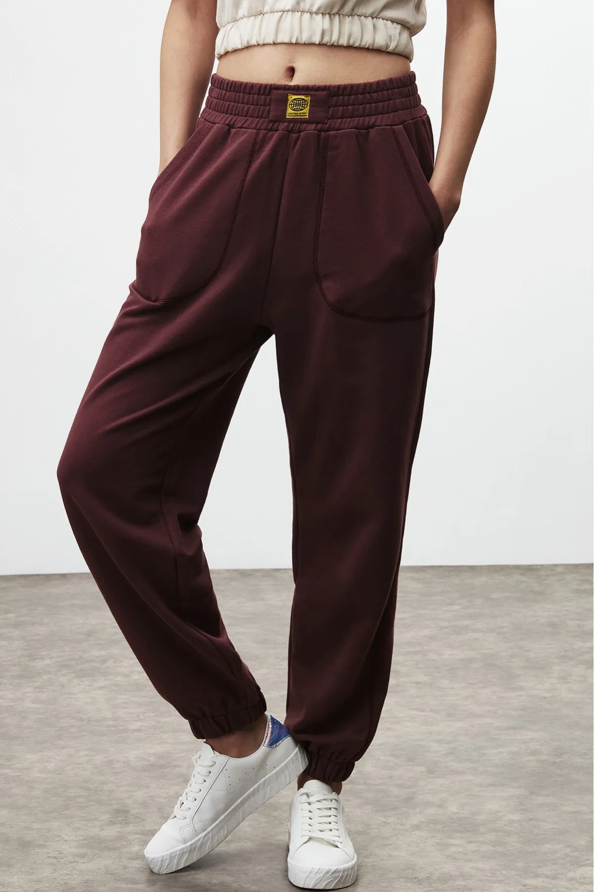 GRIMELANGE  Dahlia Relaxed Claret Red Jogginghose