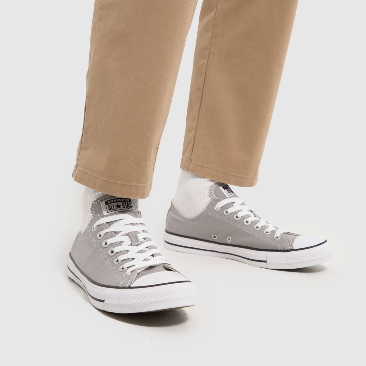 Converse All Star Ox – Ljusgrå sneakers