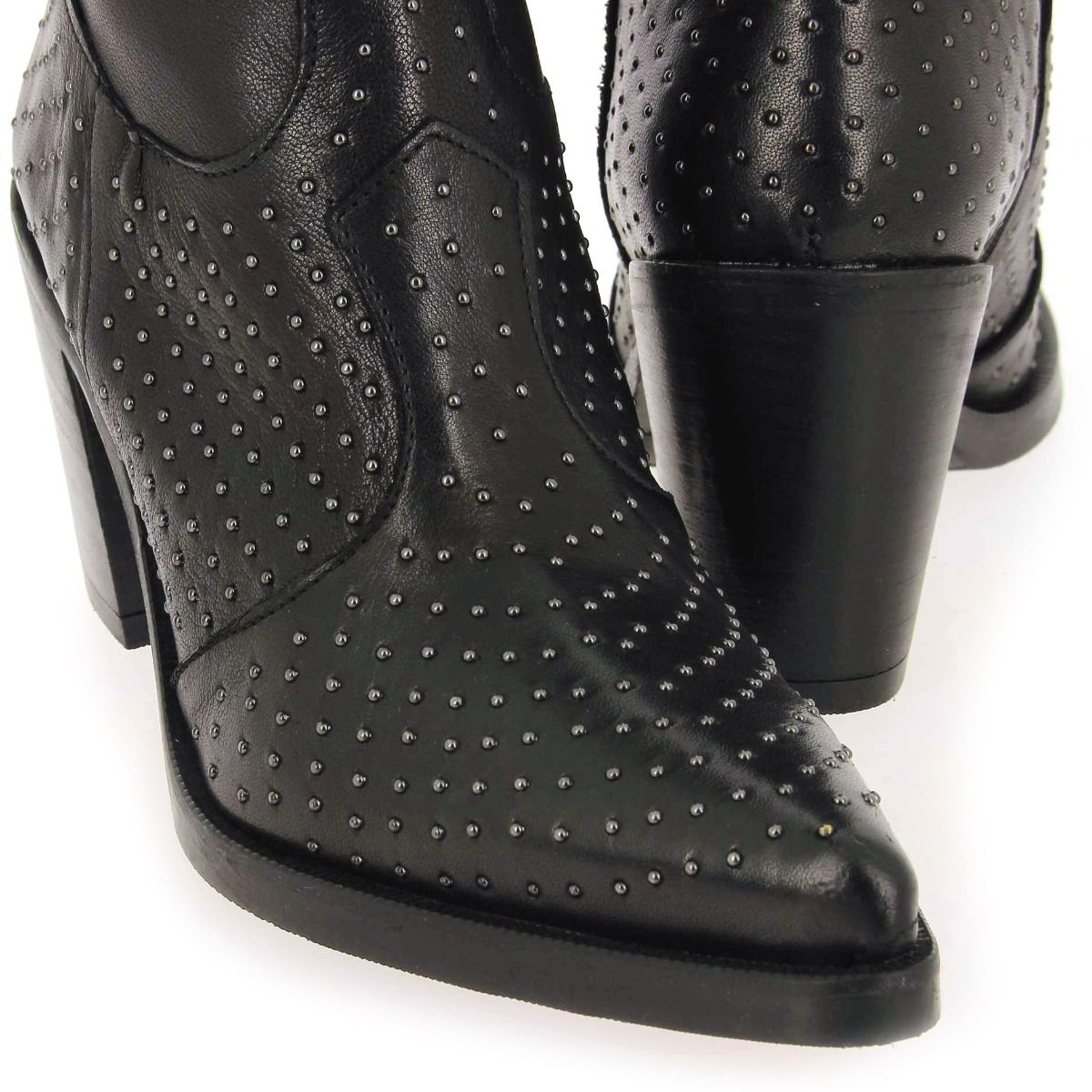 Emanuele Crasto   5032 B - Noir