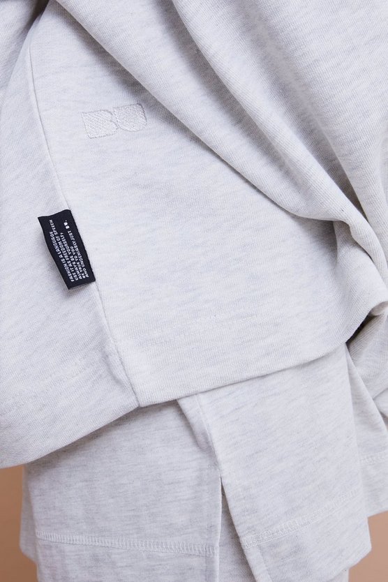 Kastiger Oversize Hoodie mit V-Ausschnitt