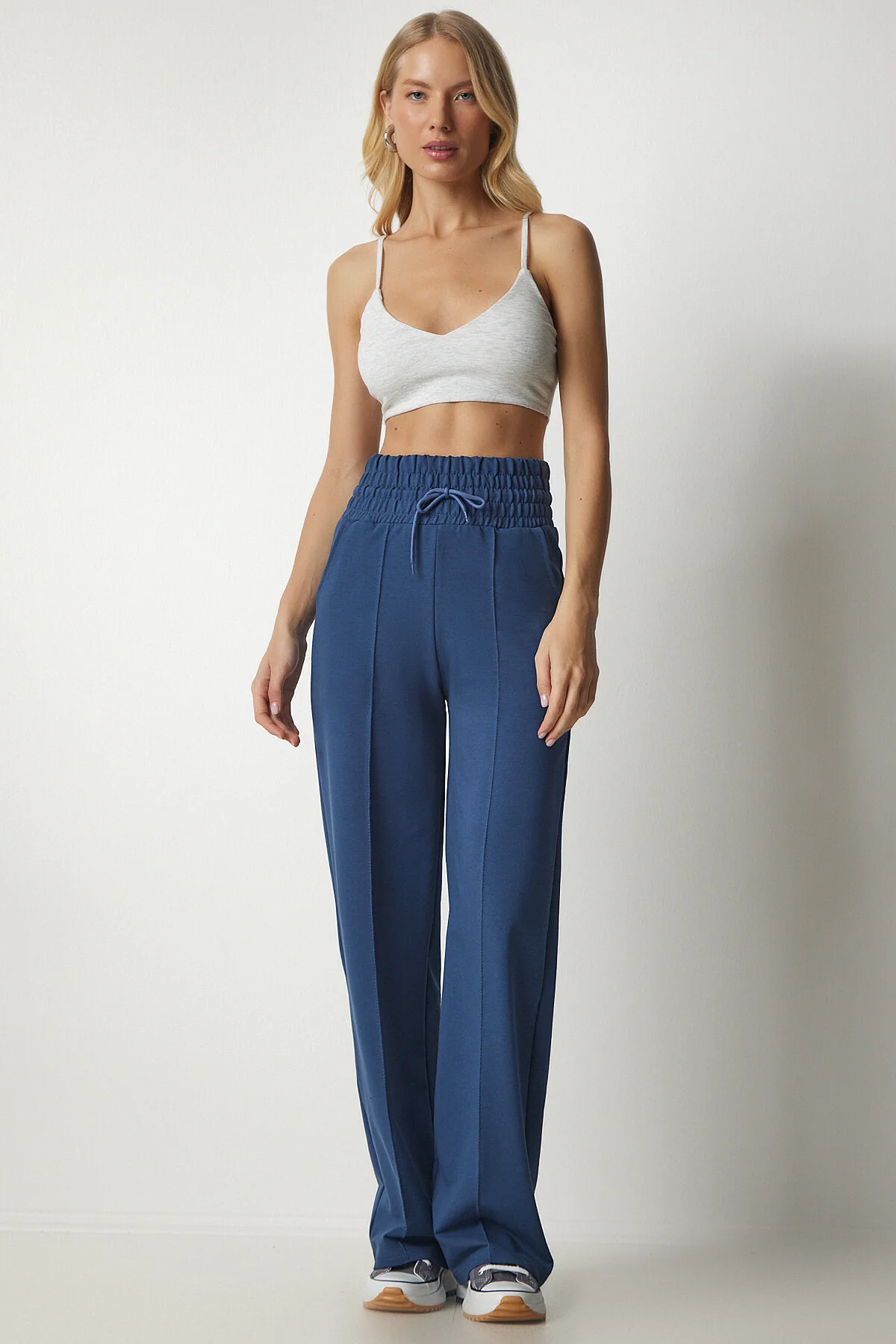 Happiness İstanbul  Marineblaue Basic-Jogginghose aus Strick mit Taschen für Damen XR00018