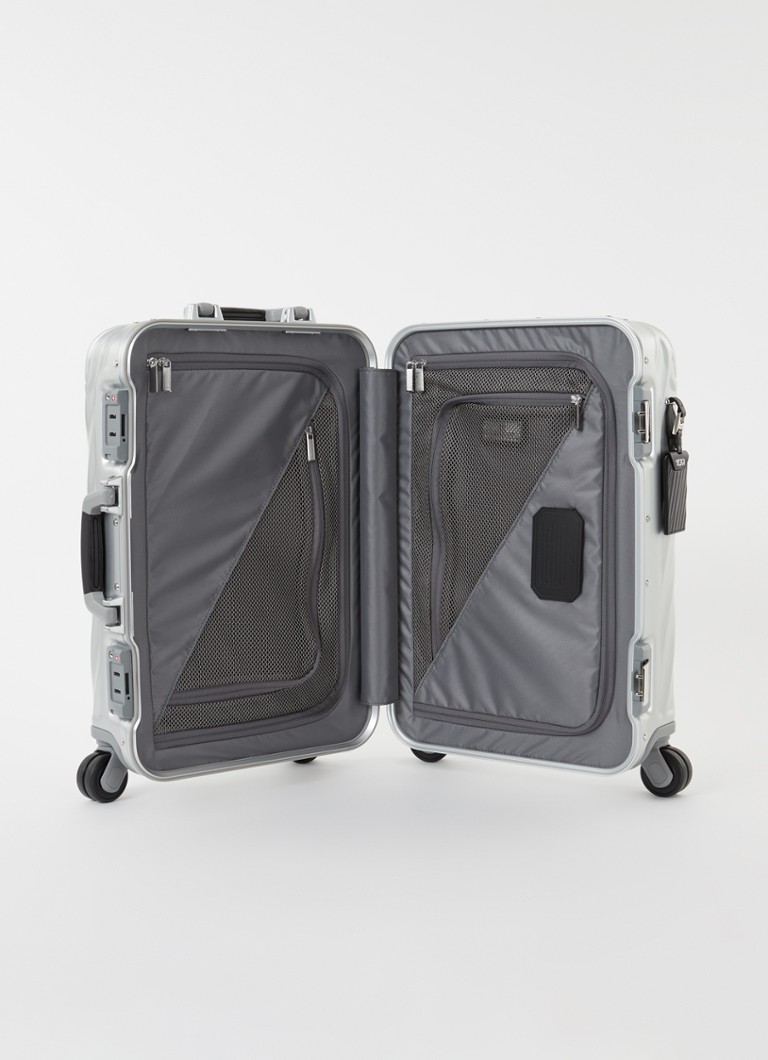 Tumi 19 grādu starptautiskais spineris 56 cm