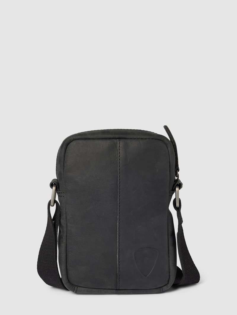 Umhängetasche aus Leder mit Label-Patch Modell 'richmond' in schwarz